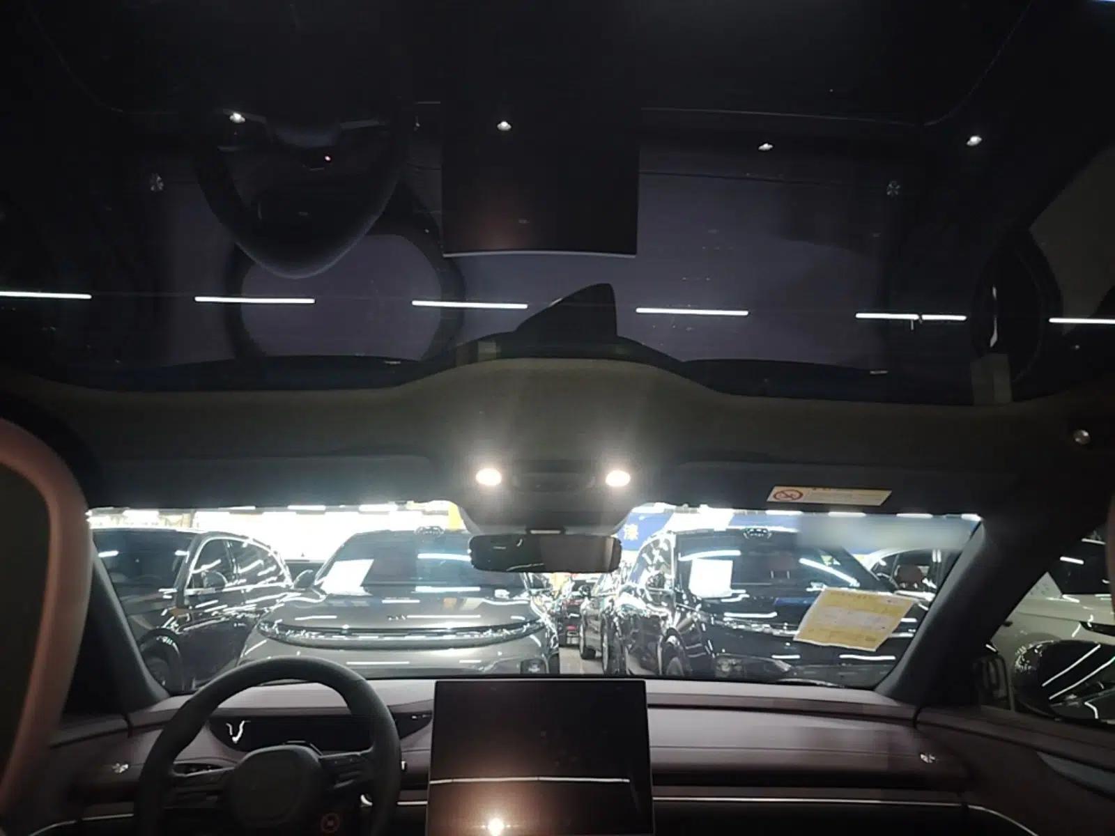 Xiaomi Auto SU7 2024 Rear-Drive Long-Range Intelligent Driving Version — миниатюра 21