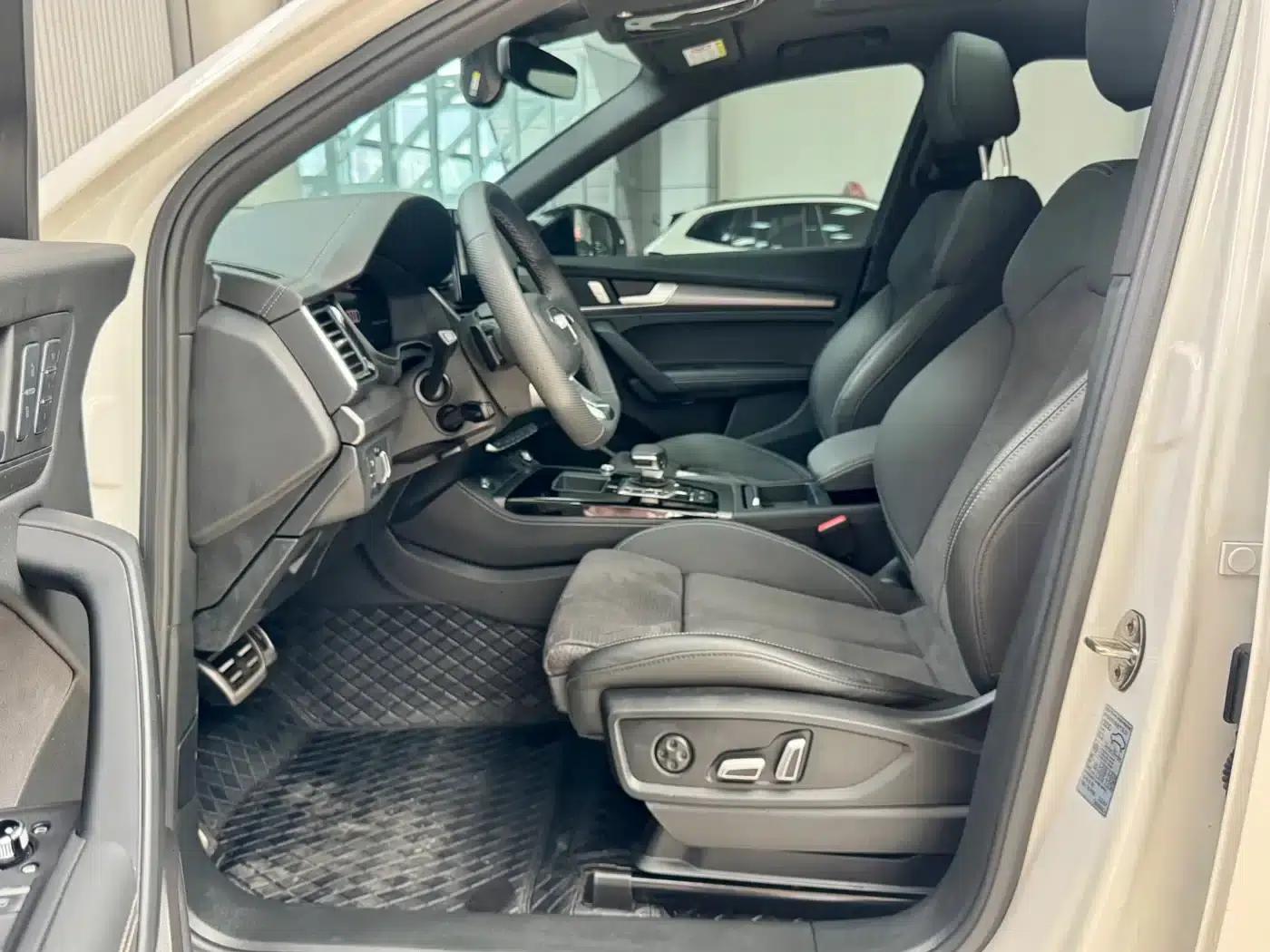 Audi Q5L Sportback 2024 40 TFSI Luxury — миниатюра 17