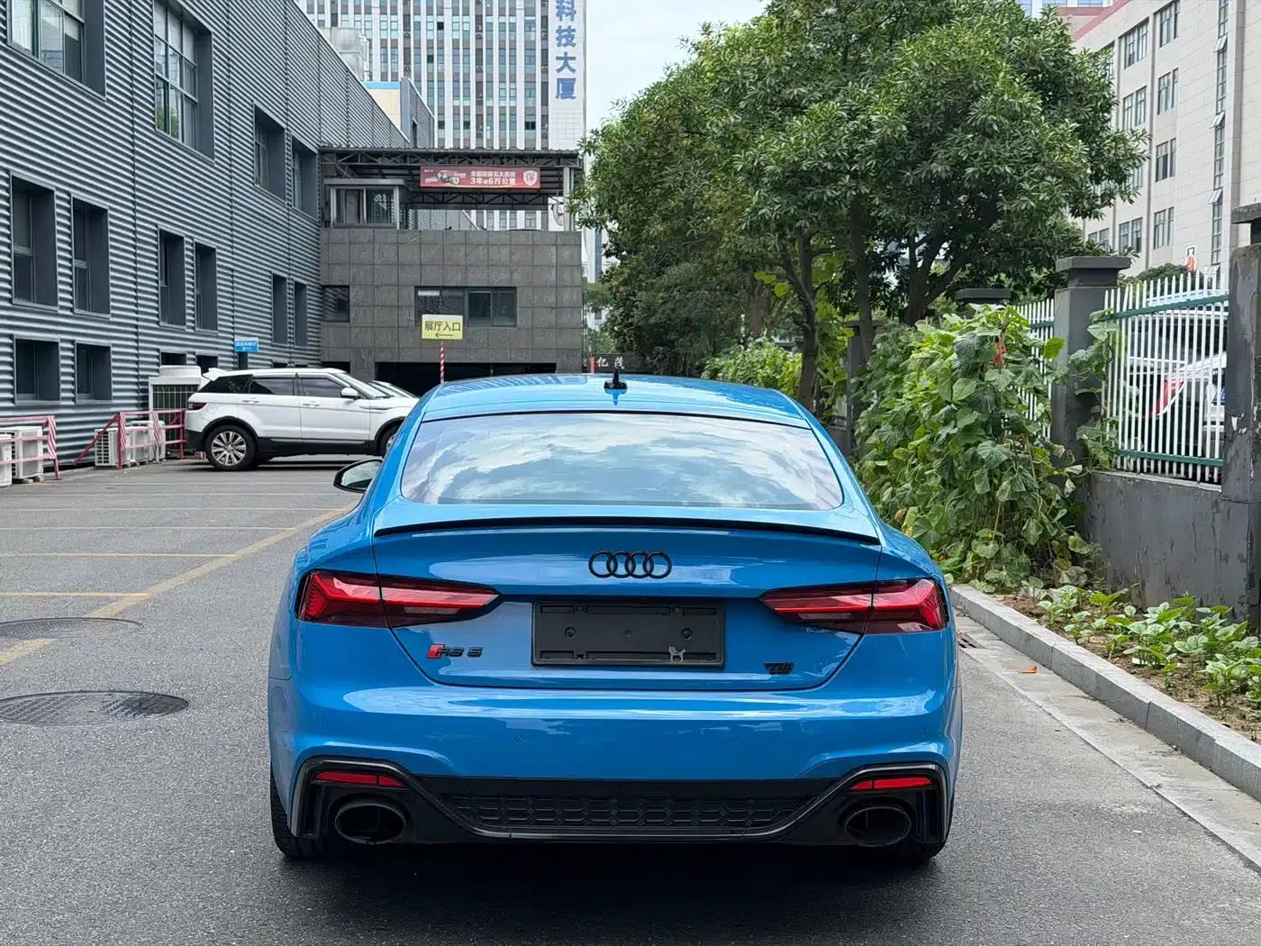 Audi RS 5 2021 RS 5 2.9T Sportback Dark Gold Edition — миниатюра 4