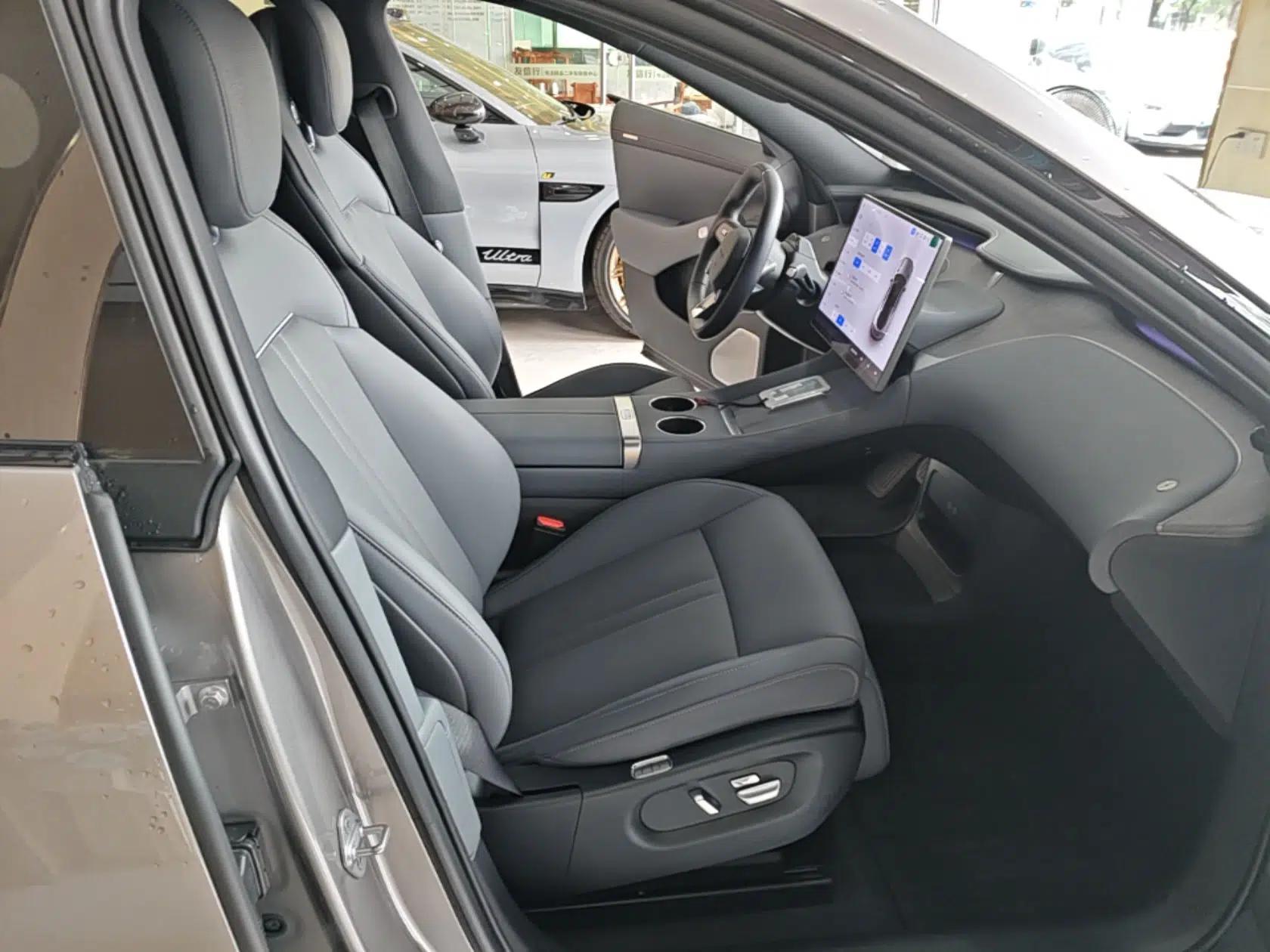 Xiaomi Auto YU7 2025 Ultra-Long Range Rear-Wheel Drive Version — миниатюра 24