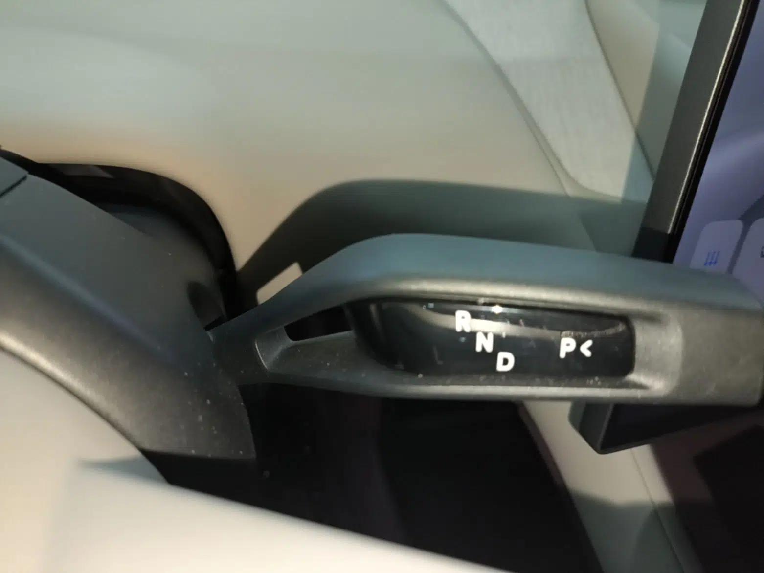 Xiaomi Auto YU7 2025 Ultra-Long Range Rear-Wheel Drive Version — миниатюра 16
