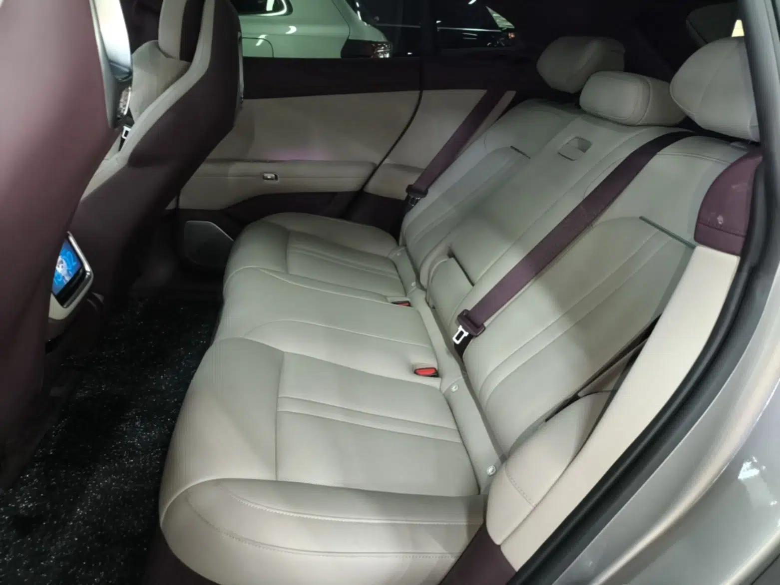 Xiaomi Auto YU7 2025 Ultra-Long Range Rear-Wheel Drive Version — миниатюра 20