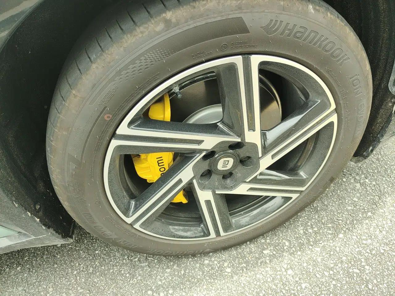 Xiaomi Auto YU7 2025 Ultra-Long Range Rear-Wheel Drive Version — миниатюра 8