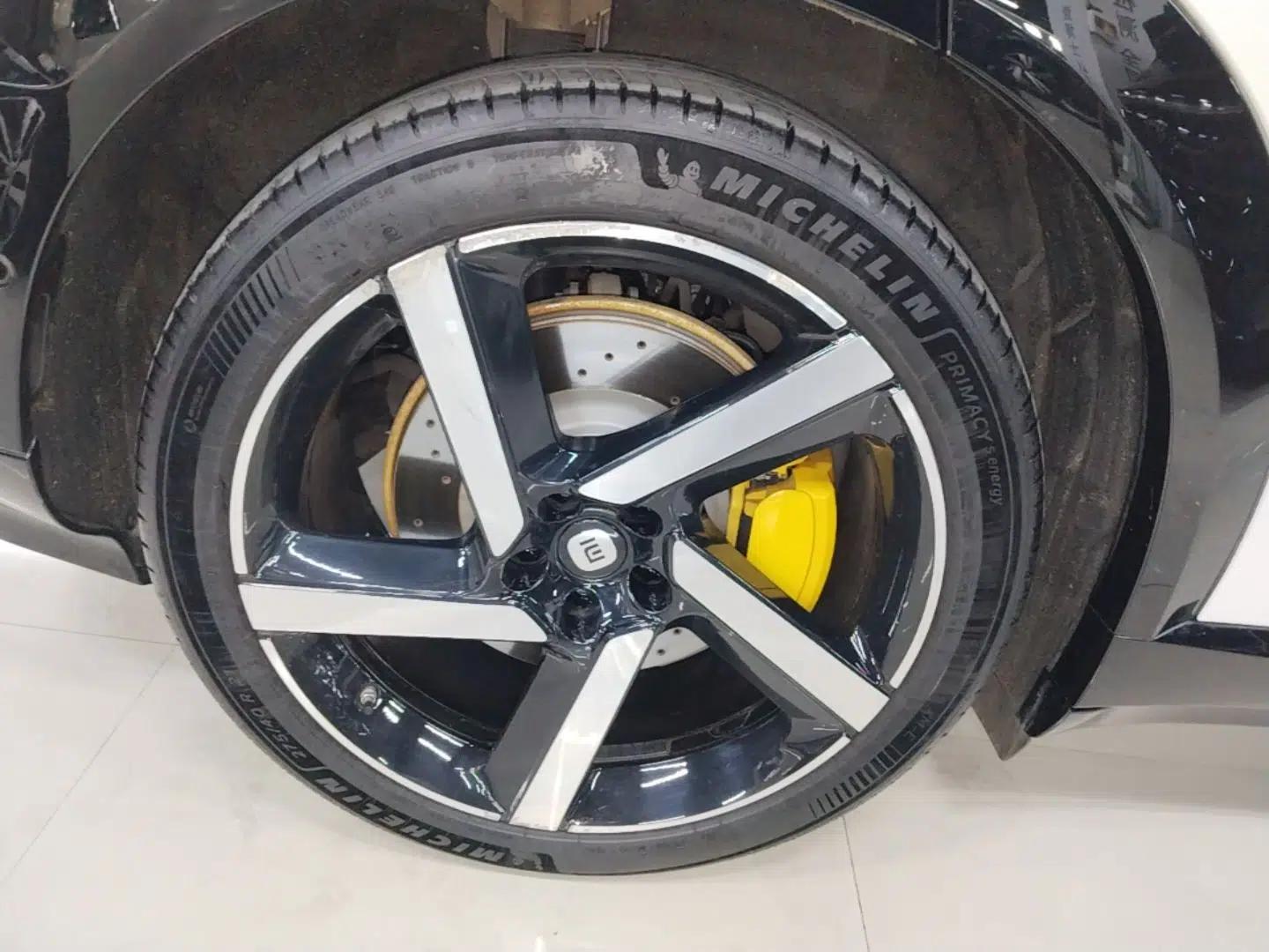 Xiaomi Auto YU7 2025 Ultra-Long Range High-Performance All-Wheel-Drive Max Edition — миниатюра 11