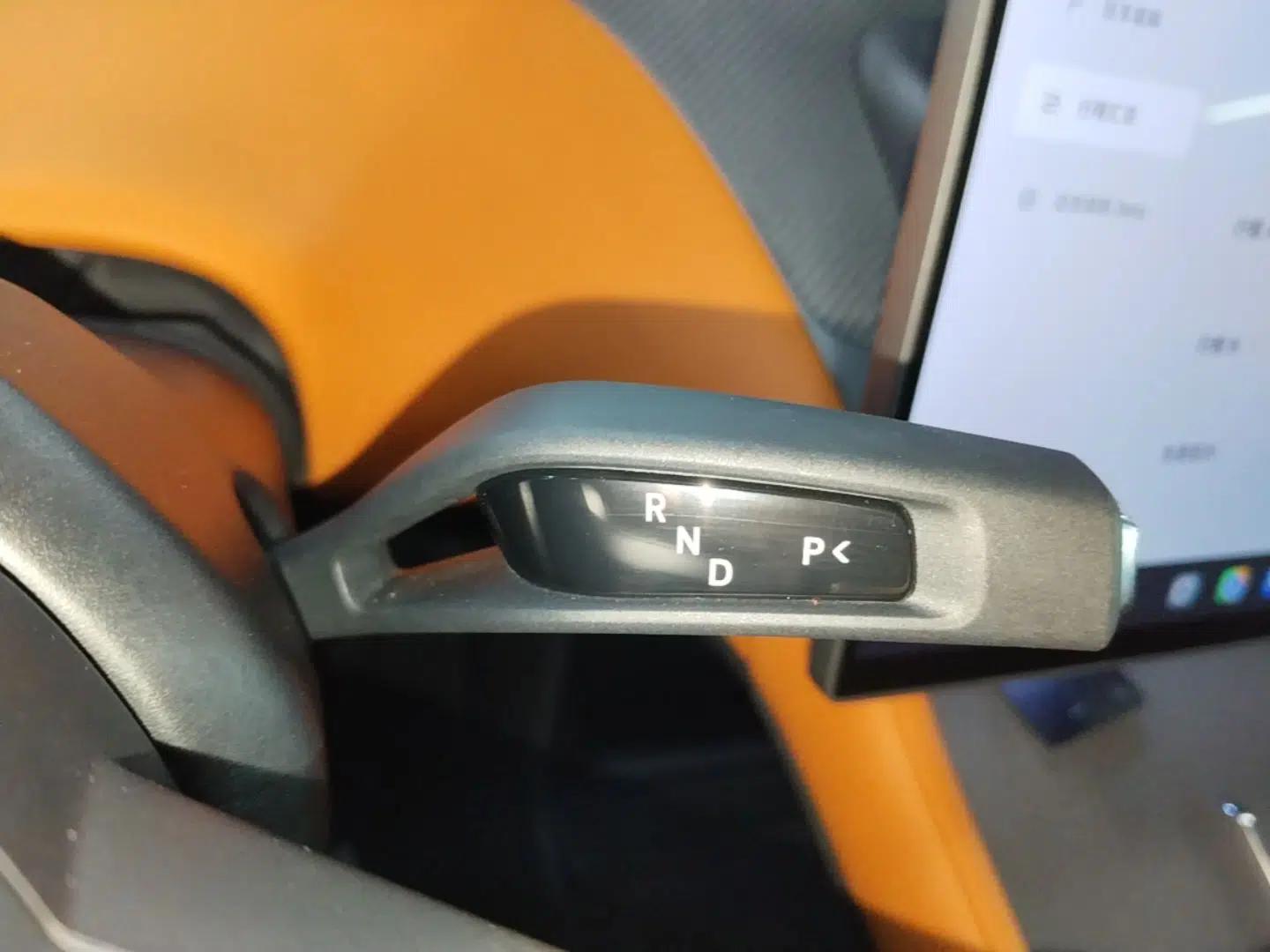 Xiaomi Auto YU7 2025 Ultra-Long Range High-Performance All-Wheel-Drive Max Edition — миниатюра 16