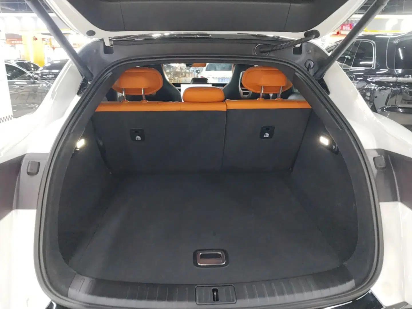 Xiaomi Auto YU7 2025 Ultra-Long Range High-Performance All-Wheel-Drive Max Edition — миниатюра 22