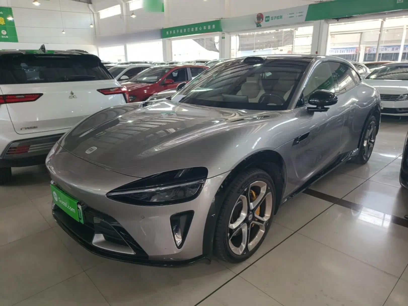 Xiaomi Auto YU7 2025 Ultra-Long Range High-Performance All-Wheel-Drive Max Edition — миниатюра 1