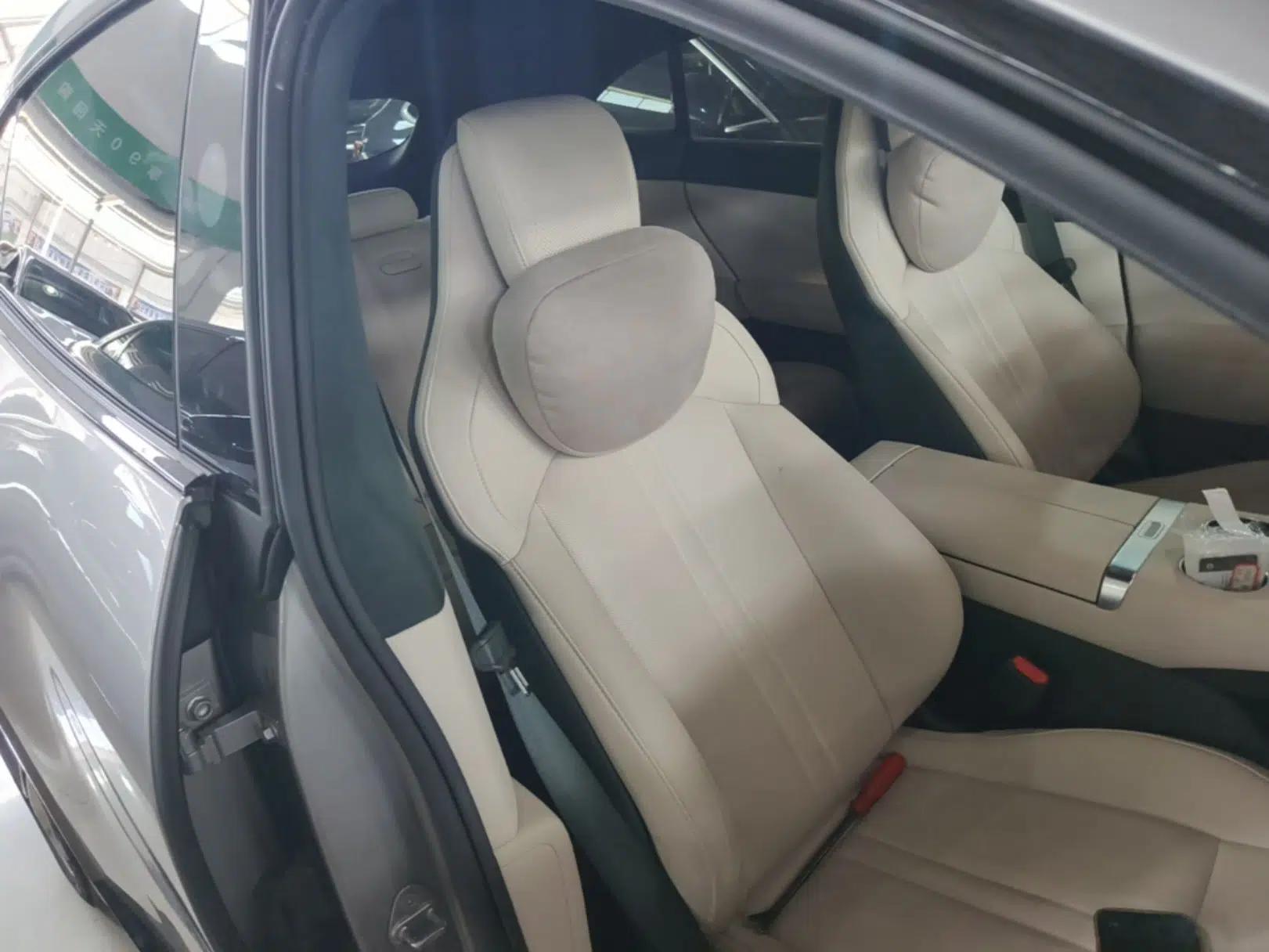 Xiaomi Auto YU7 2025 Ultra-Long Range High-Performance All-Wheel-Drive Max Edition — миниатюра 19