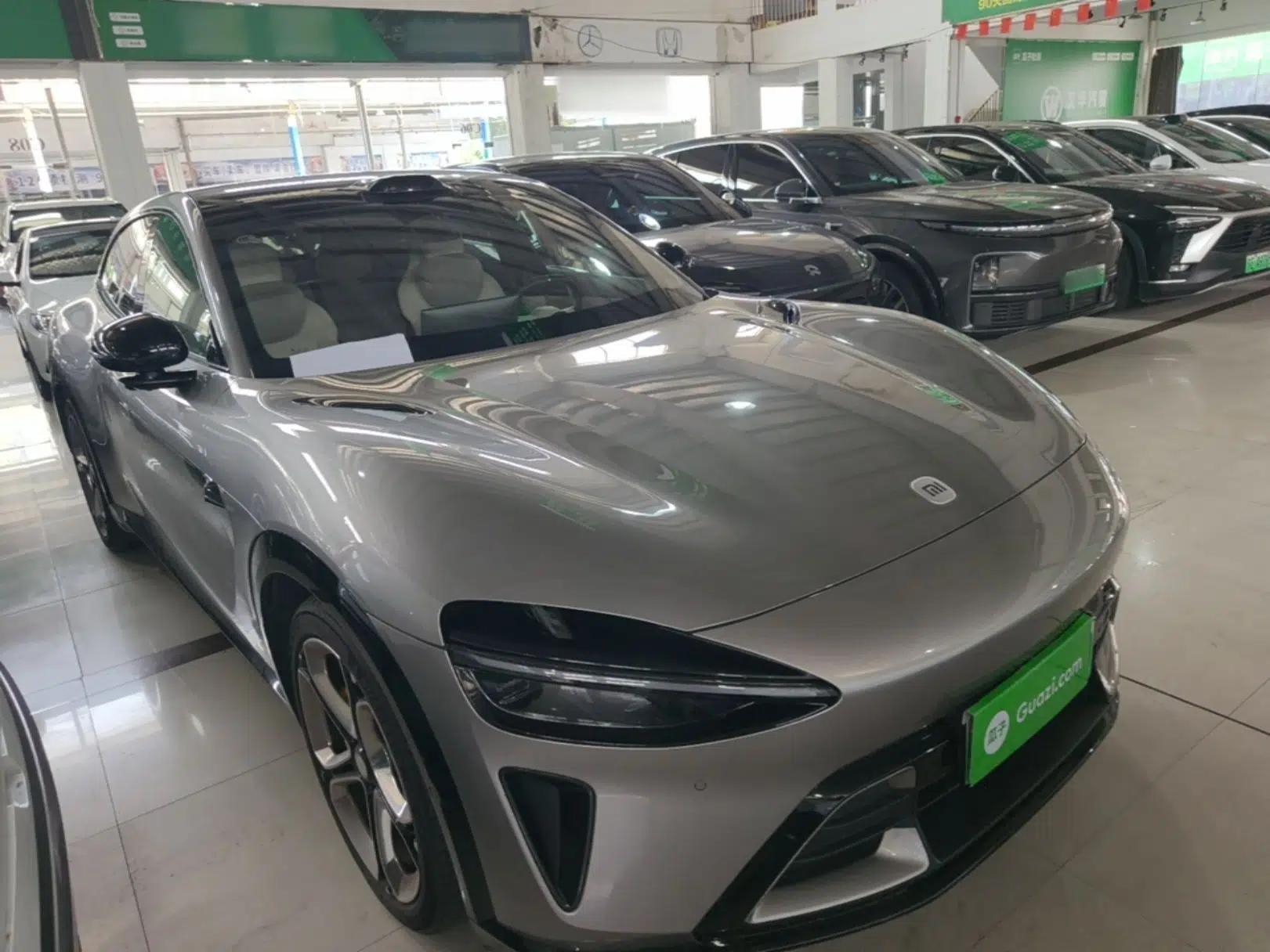 Xiaomi Auto YU7 2025 Ultra-Long Range High-Performance All-Wheel-Drive Max Edition — миниатюра 3