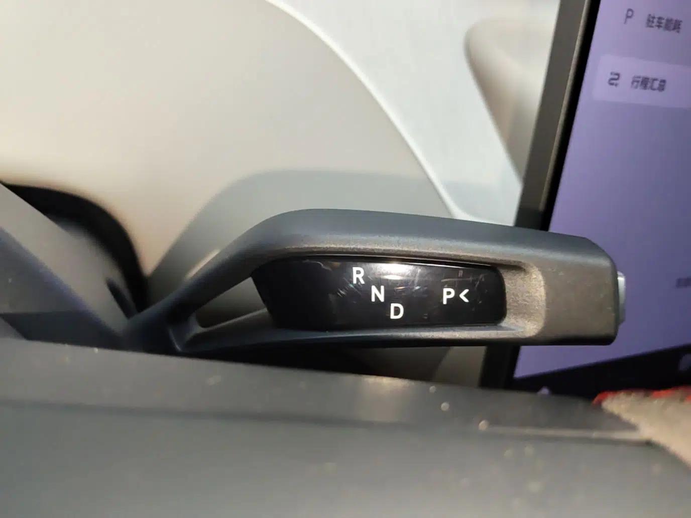Xiaomi Auto YU7 2025 Ultra-Long Range High-Performance All-Wheel-Drive Max Edition — миниатюра 21