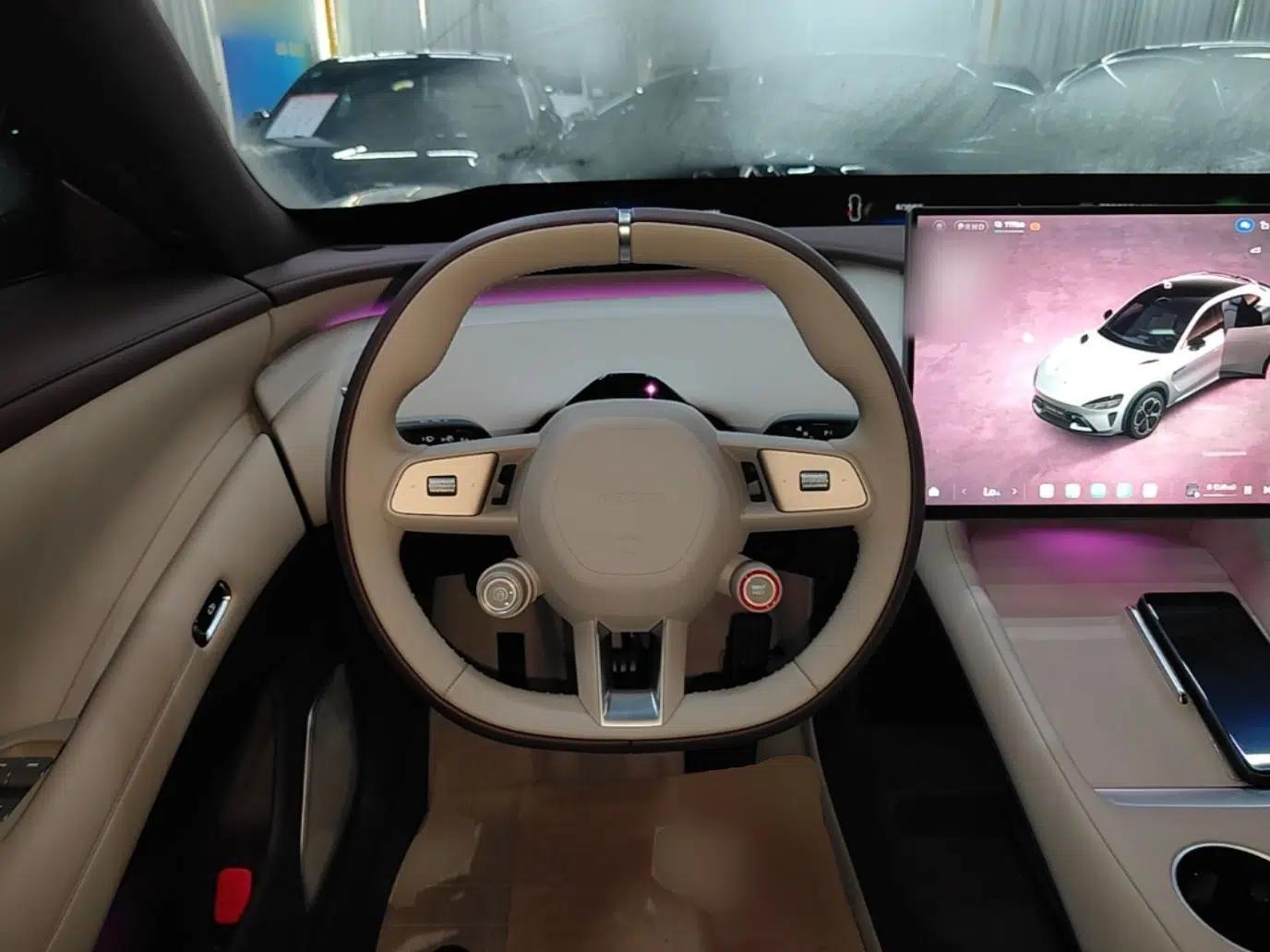 Xiaomi Auto YU7 2025 Ultra-Long Range Rear-Wheel Drive Version — миниатюра 13