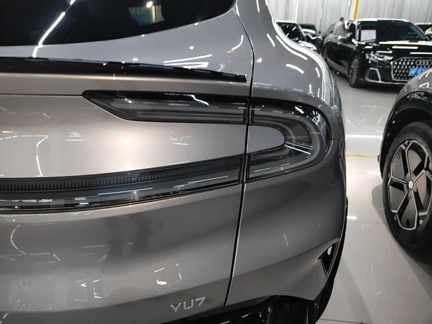 Xiaomi Auto YU7 2025 Ultra-Long Range Rear-Wheel Drive Version — миниатюра 9