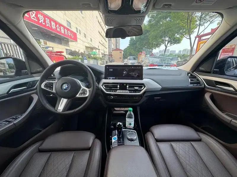 BMW iX3 2022 Leading Edition — миниатюра 12