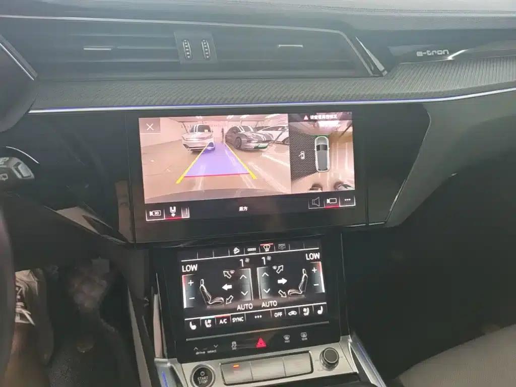 Audi e-tron 2021 50 quattro Premium Edition — миниатюра 13