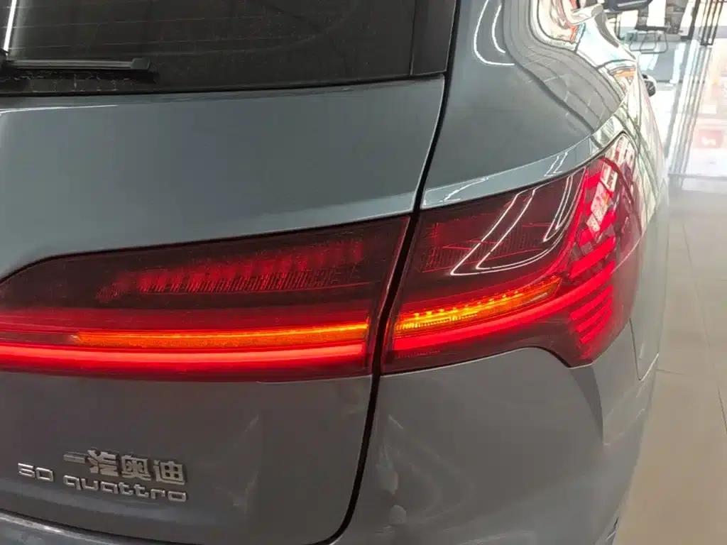 Audi e-tron 2021 50 quattro Premium Edition — миниатюра 8