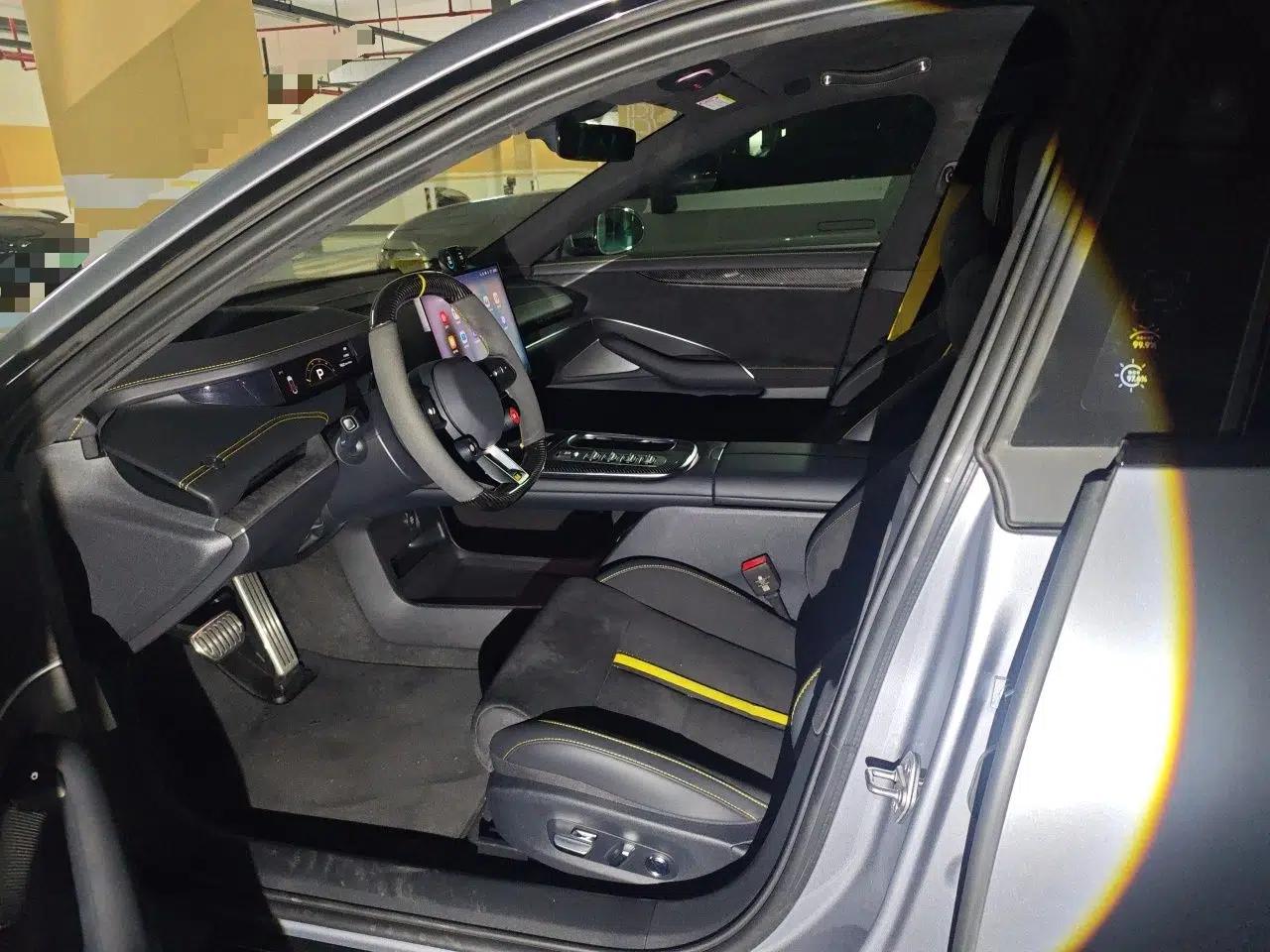 Xiaomi Auto SU7 Ultra 2025 Ultra Model — миниатюра 15