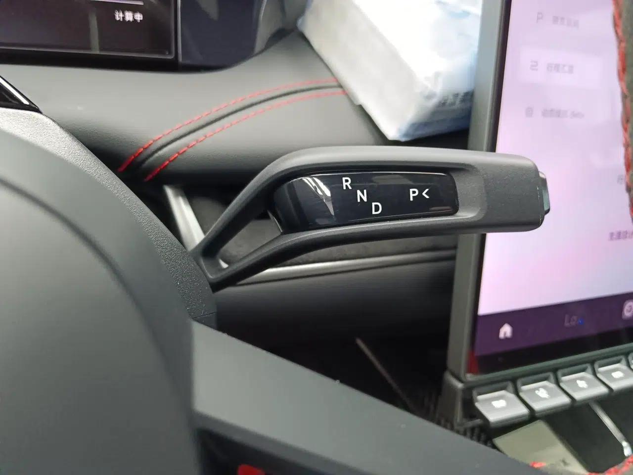 Xiaomi Auto SU7 Ultra 2025 Ultra Model — миниатюра 14
