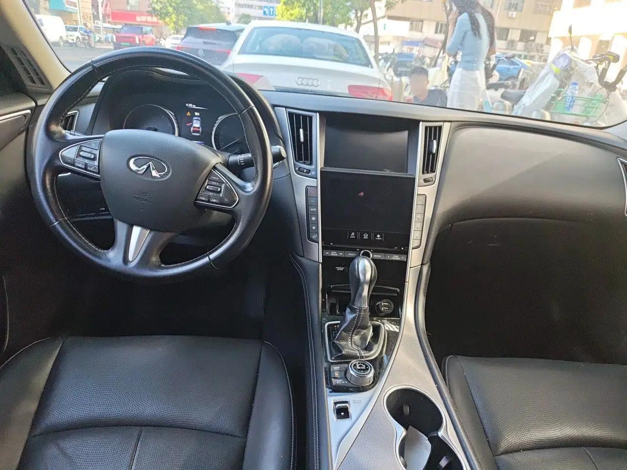 Infiniti Q50L 2015 2.0T Luxury Edition — миниатюра 9