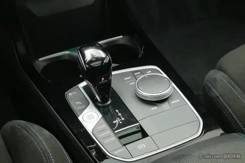 2021 BMW 2 Series (Imported) 225i Coupe M Sport Shadow Edition — миниатюра 16