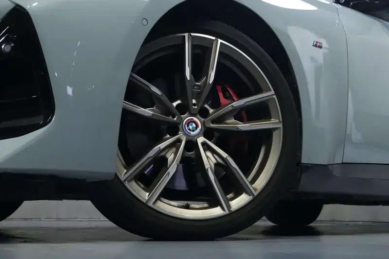 2023 BMW 2 Series (Imported) M240i Coupe — миниатюра 8