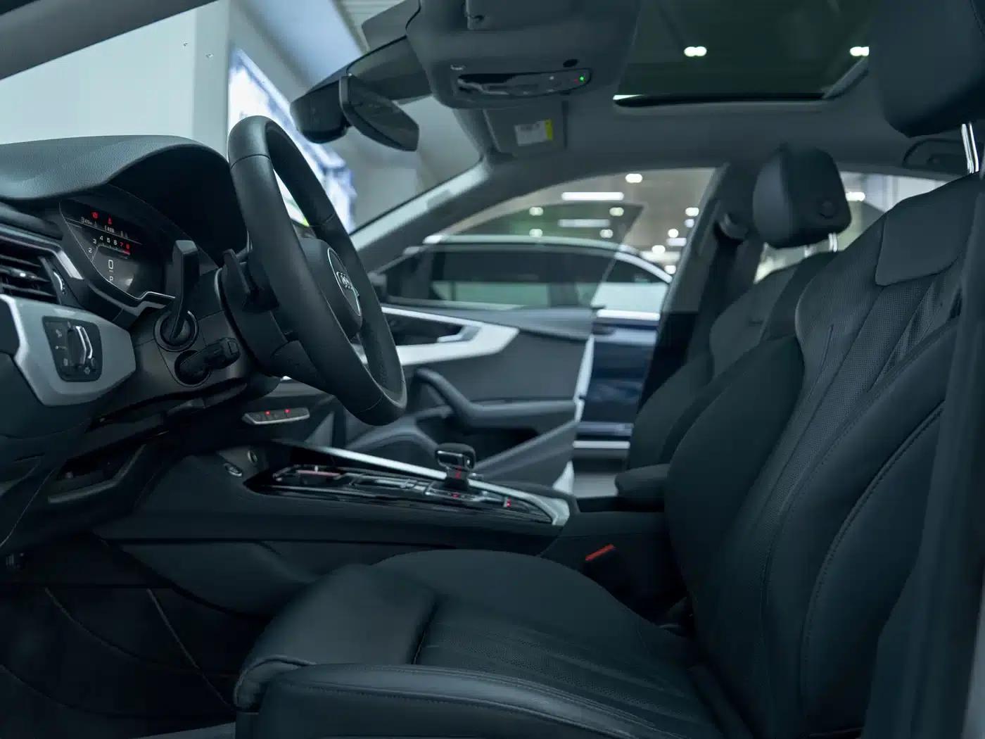 Audi A5 (Imported) 2024 Sportback 40 TFSI quattro Luxury Dynamic — миниатюра 11
