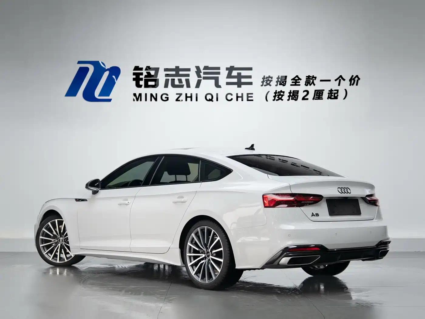 Audi A5 (Imported) 2024 Sportback 40 TFSI quattro Luxury Dynamic — миниатюра 3