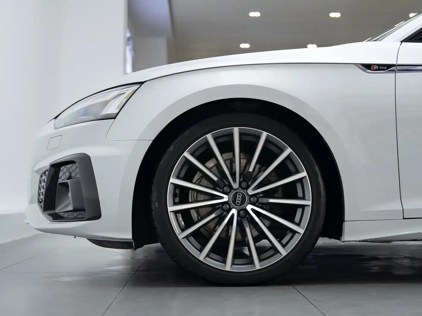 Audi A5 (Imported) 2024 Sportback 40 TFSI quattro Luxury Dynamic — миниатюра 8