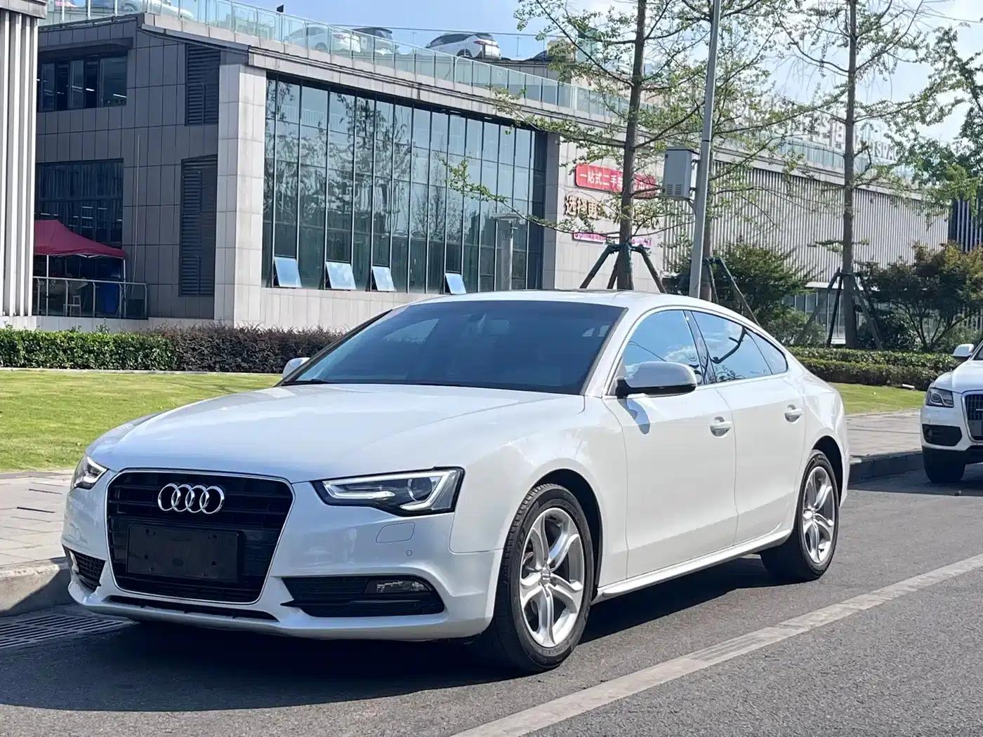 2016 Audi A5 Sportback 45 TFSI (Imported) — миниатюра 1