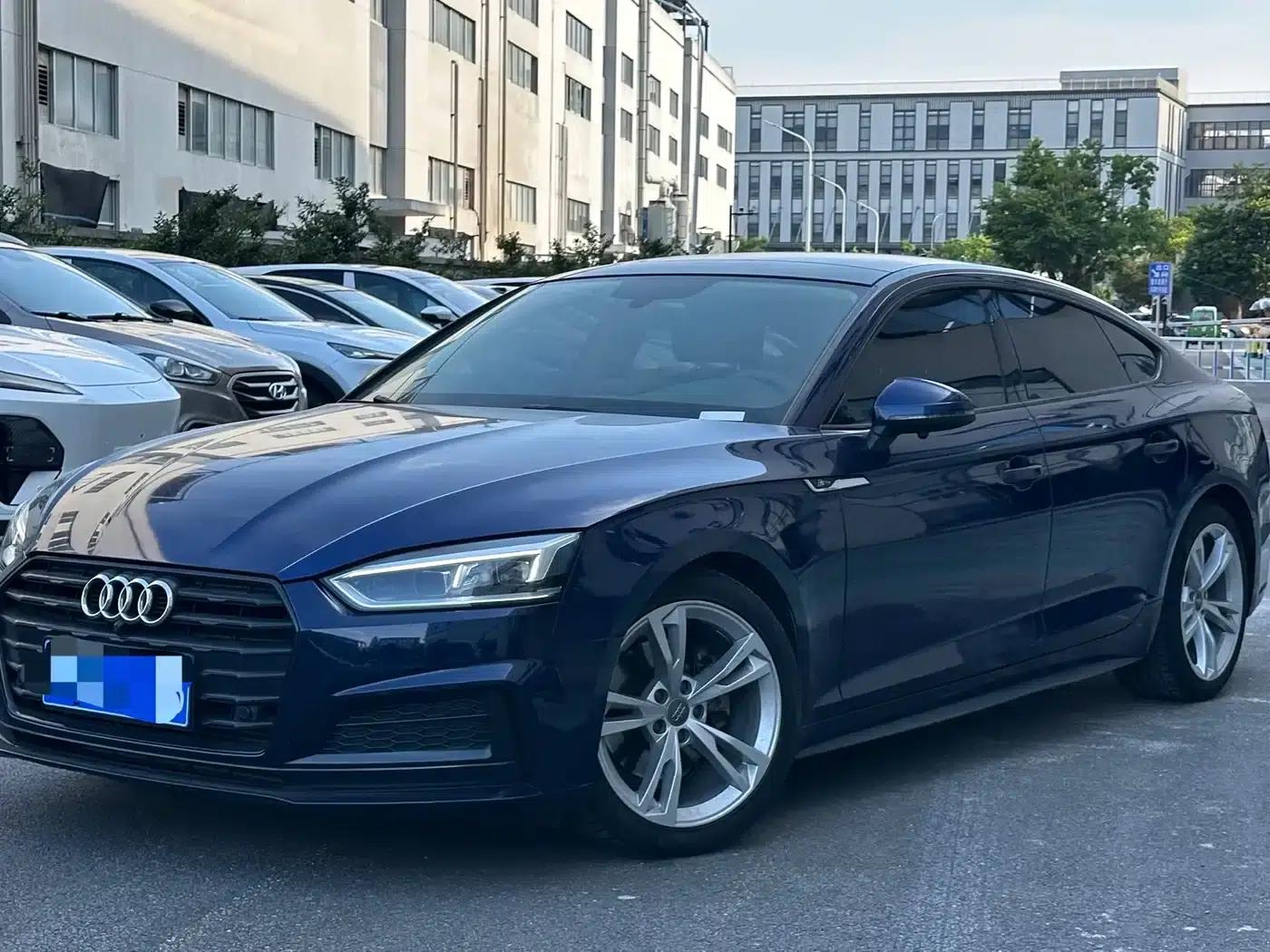 2019 Audi A5 Sportback 40 TFSI Fashion Edition (Imported) — миниатюра 1