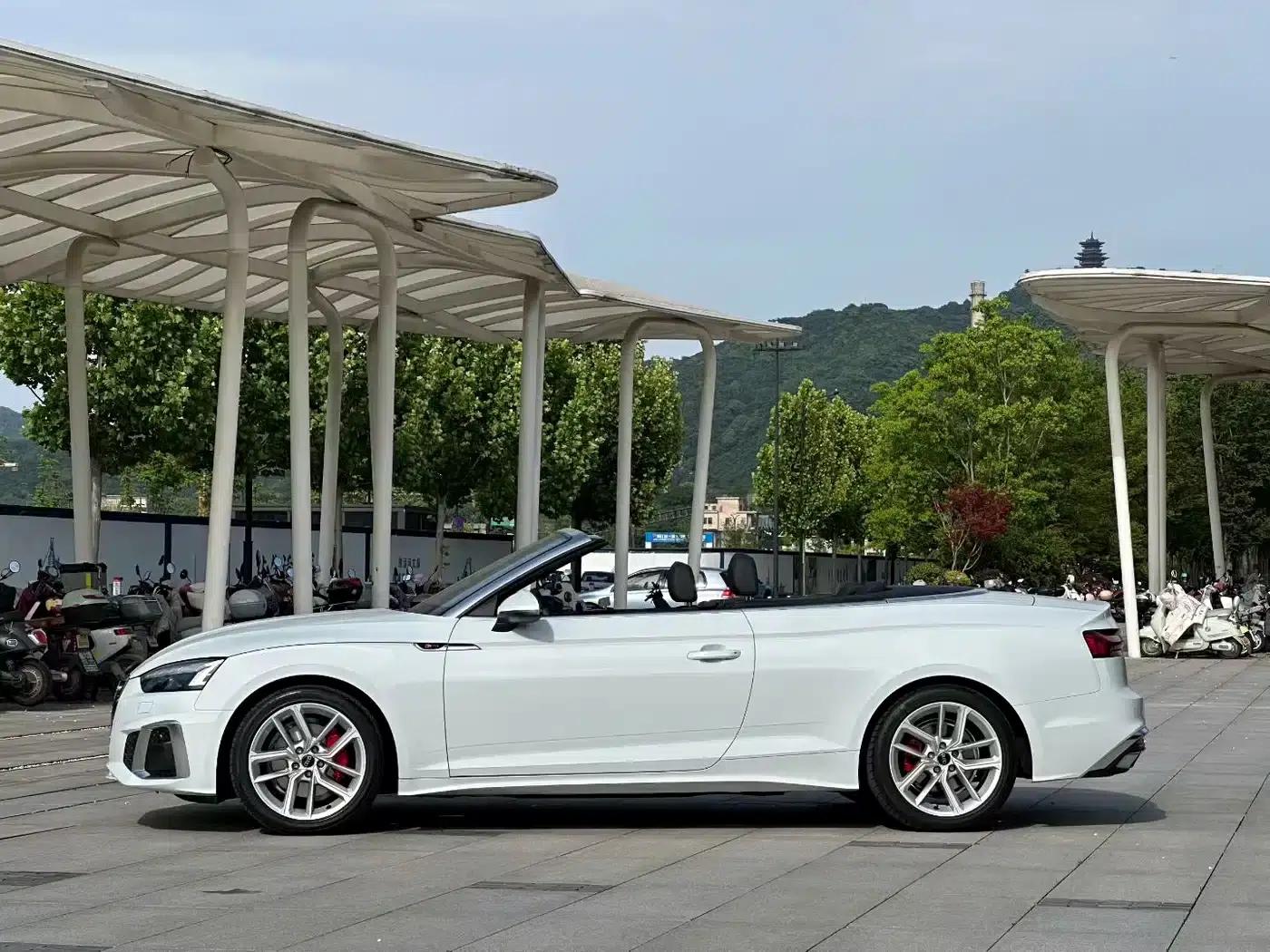 2024 Audi A5 Imported Coupe 40 TFSI Fashionable and Dynamic Model — миниатюра 3