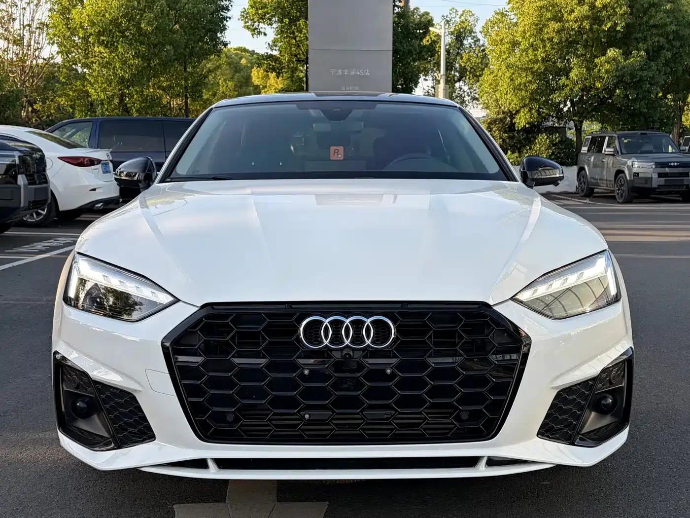 2021 Audi A5 Sportback 40 TFSI (Imported) - Fashionable and Elegant Model — миниатюра 2
