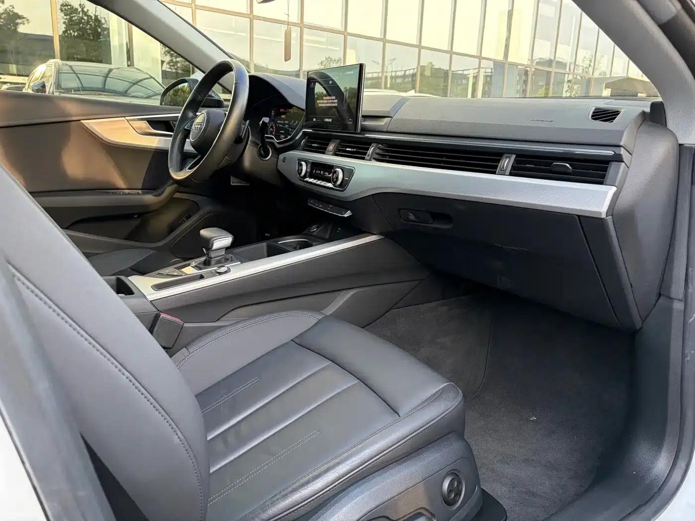 2021 Audi A5 Sportback 40 TFSI (Imported) - Fashionable and Elegant Model — миниатюра 14