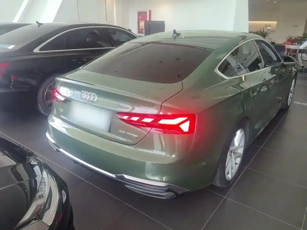 2022 Audi A5 Sportback 40 TFSI (Imported) - Fashionable and Dynamic Model — миниатюра 7