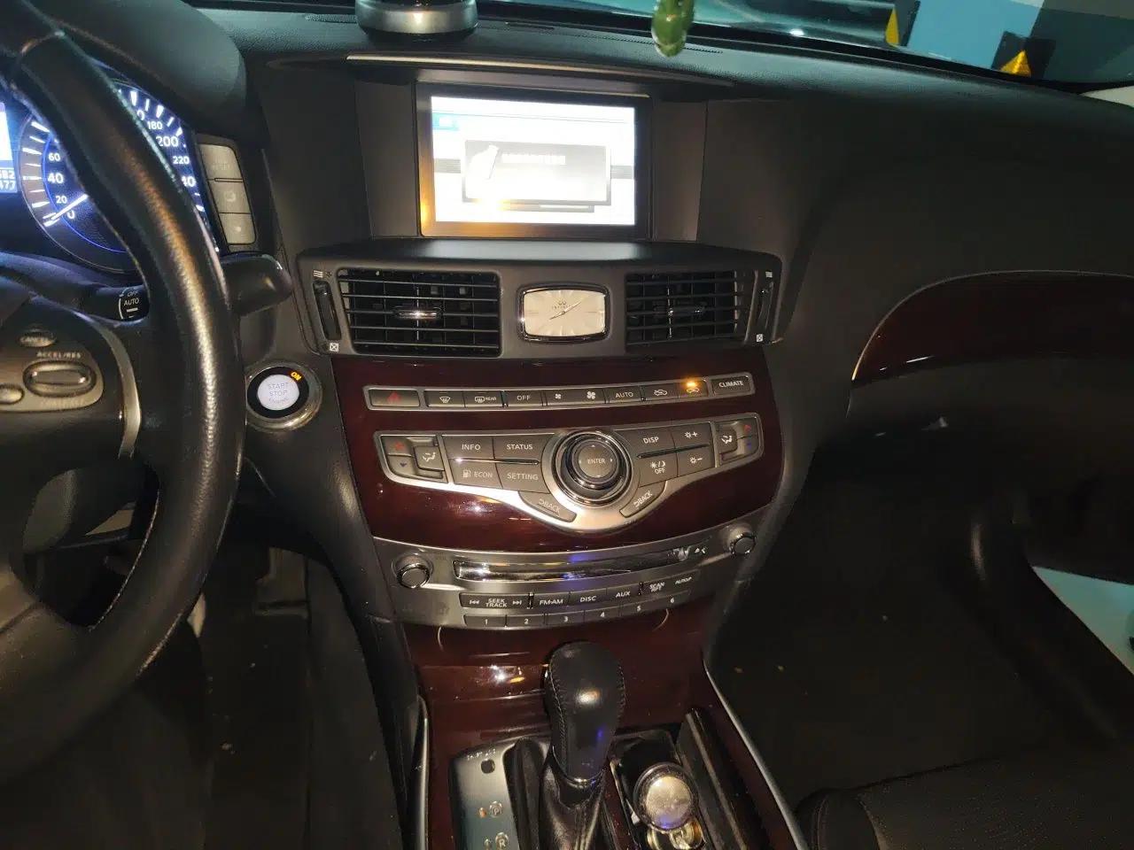 Infiniti Q70 2013 Q70L 2.5L Comfort Edition — миниатюра 13