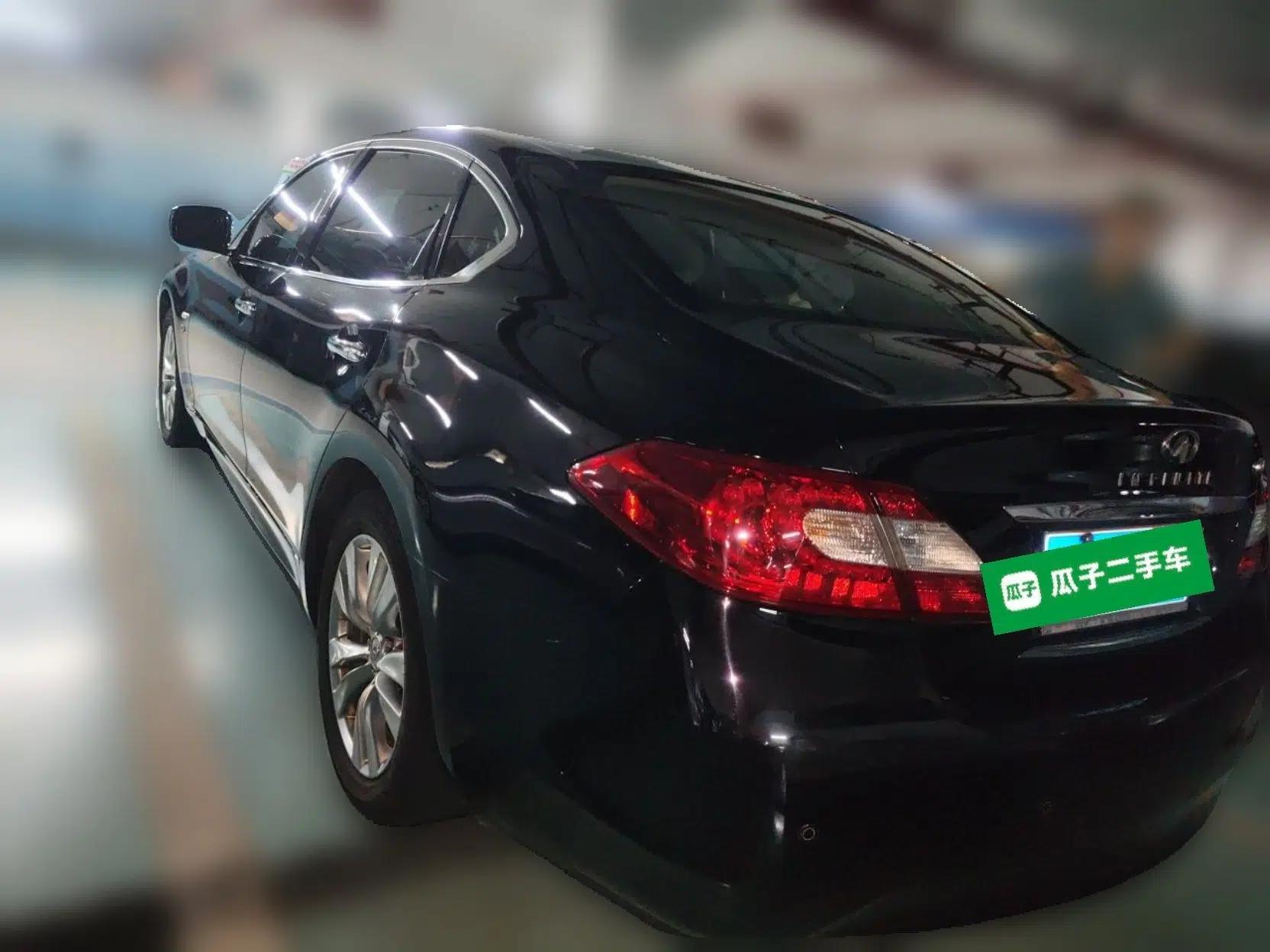Infiniti Q70 2013 Q70L 2.5L Comfort Edition — миниатюра 4