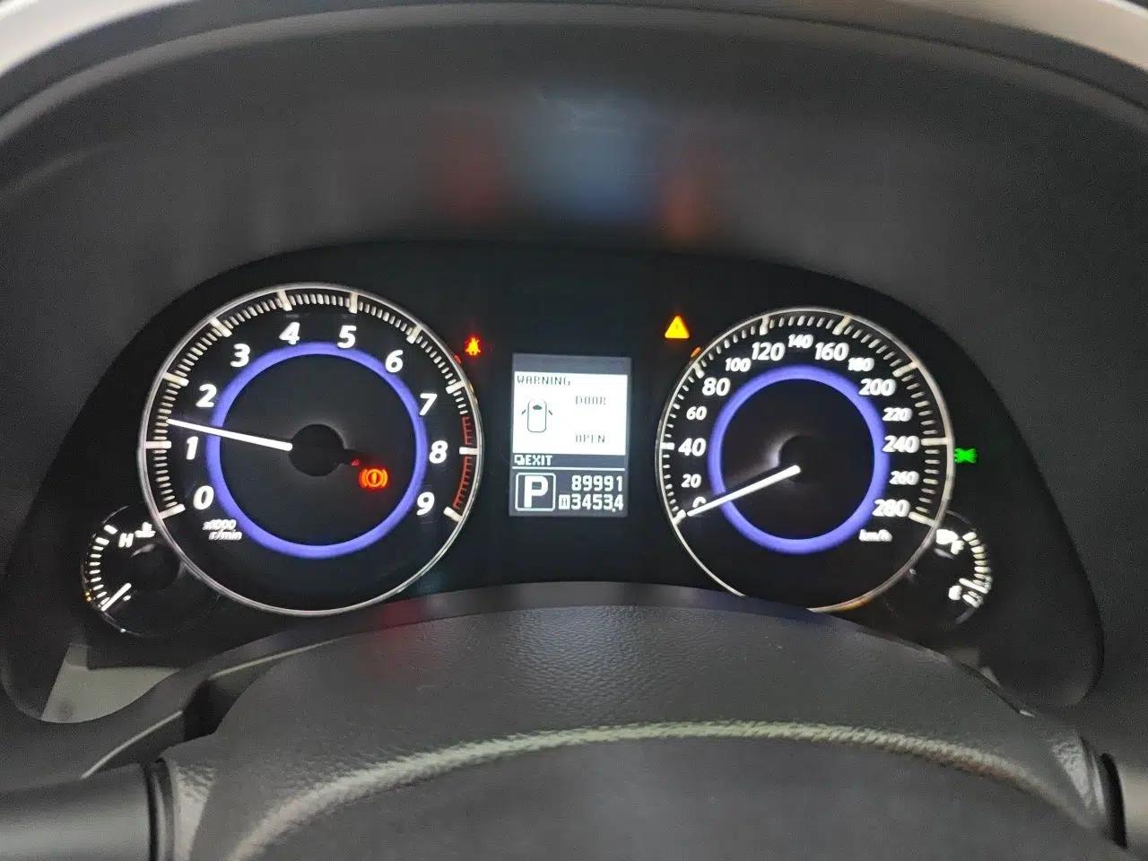 Infiniti QX70 2013 3.7L Standard Edition — миниатюра 11
