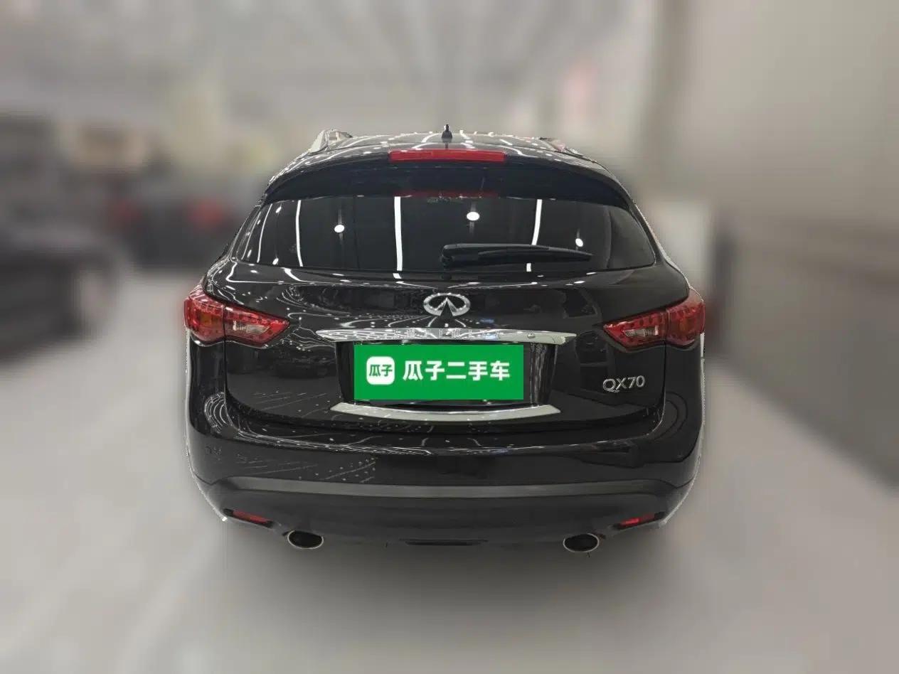 Infiniti QX70 2013 3.7L Standard Edition — миниатюра 5