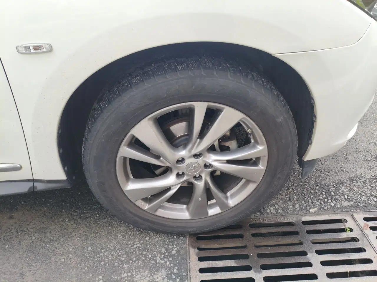 Infiniti JX 2013 JX35 Two-Wheel-Drive Excellence Edition — миниатюра 8