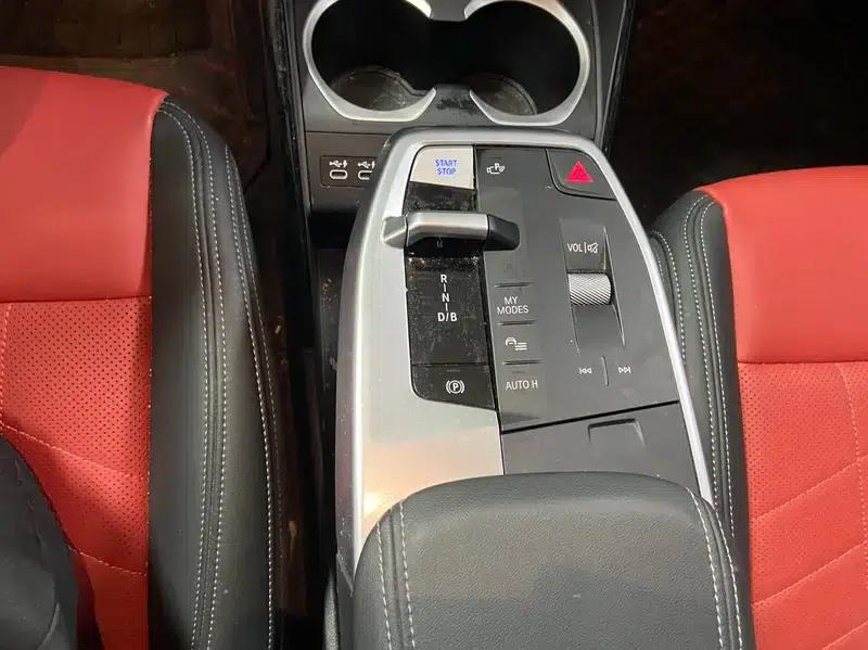 2024 BMW iX1 eDrive25L M Sport Package — миниатюра 11