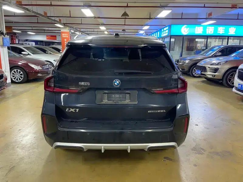 2024 BMW iX1 eDrive25L M Sport Package — миниатюра 5