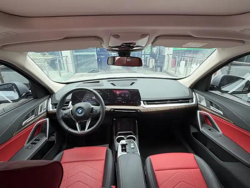 BMW iX1 2023 xDrive30L Base Model — миниатюра 12