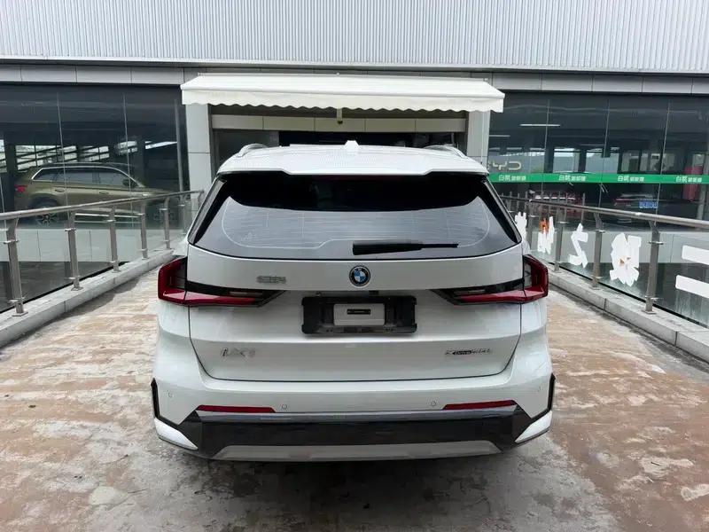 BMW iX1 2023 xDrive30L Base Model — миниатюра 5