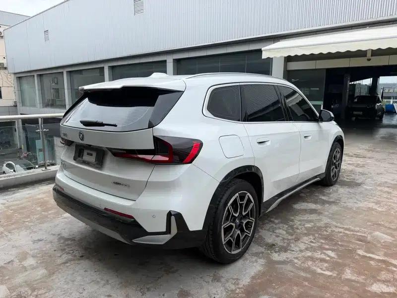 BMW iX1 2023 xDrive30L Base Model — миниатюра 6