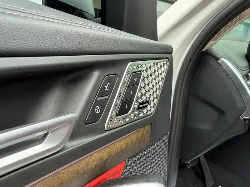 BMW iX1 2023 xDrive30L Base Model — миниатюра 10