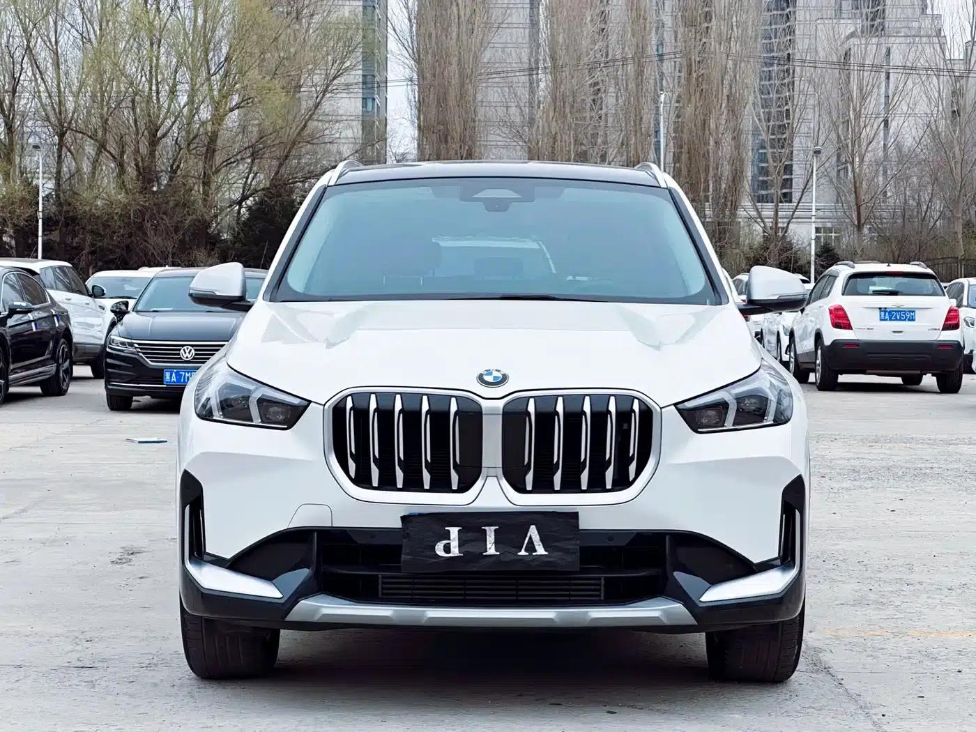 2023 BMW X1 sDrive20Li X Design Package — миниатюра 2