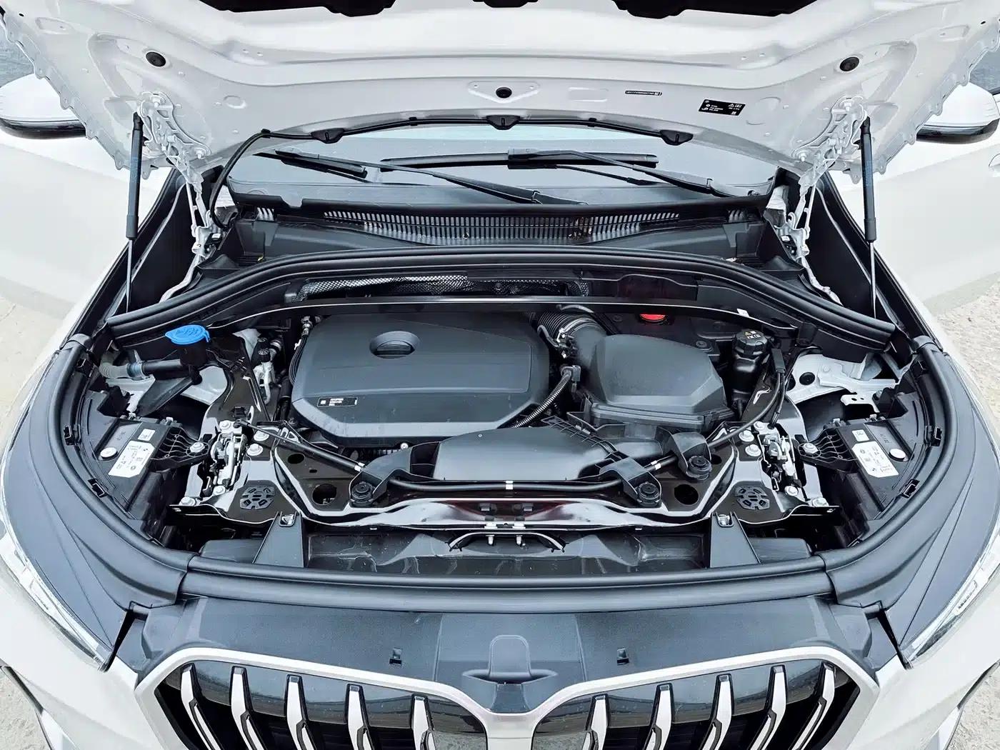 2023 BMW X1 sDrive20Li X Design Package — миниатюра 12