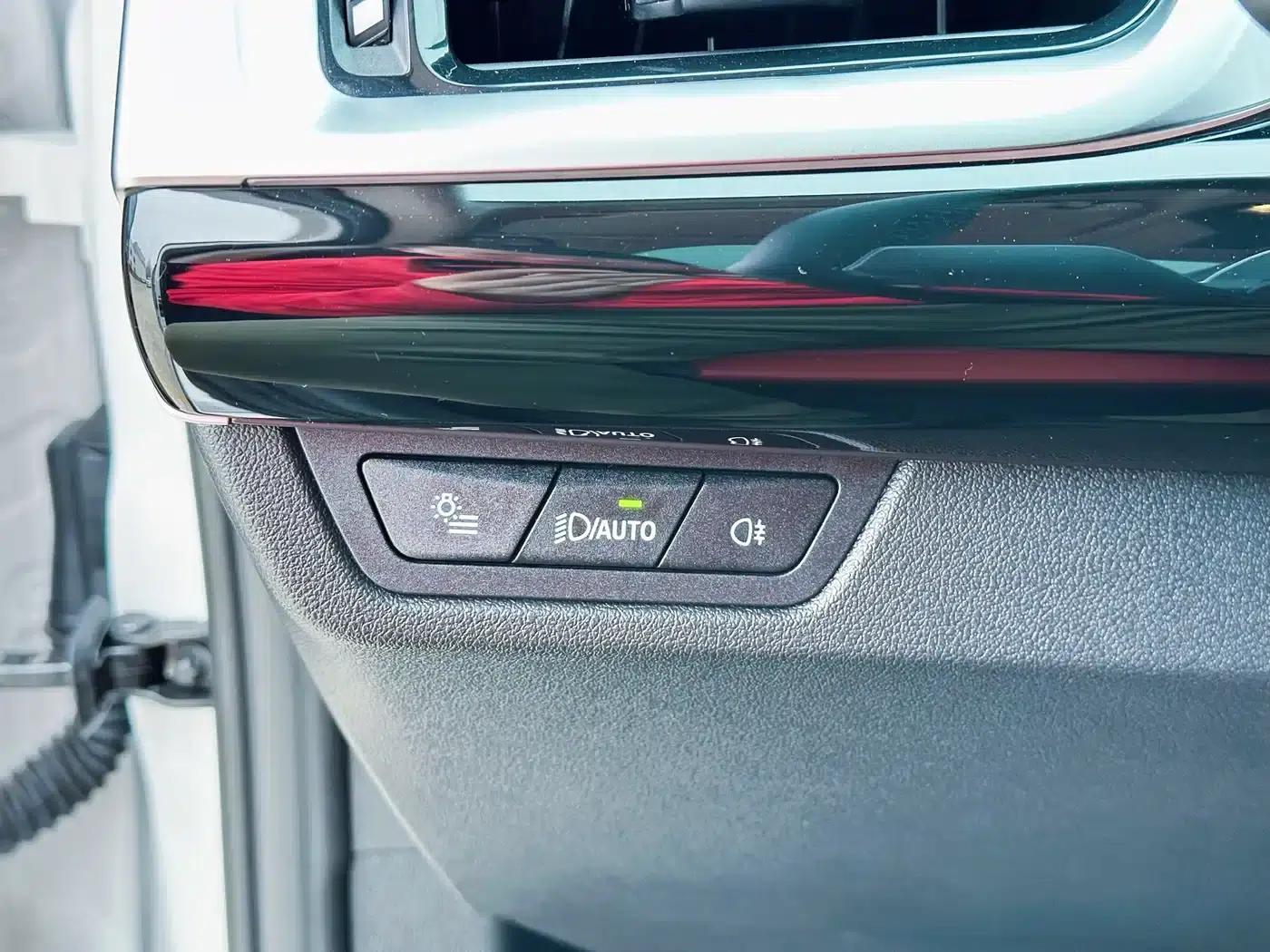 2023 BMW X1 sDrive20Li X Design Package — миниатюра 18