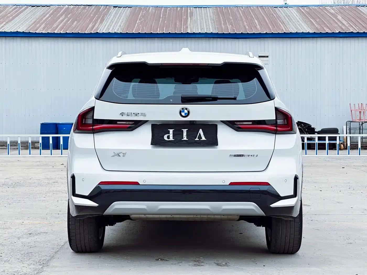 2023 BMW X1 sDrive20Li X Design Package — миниатюра 4