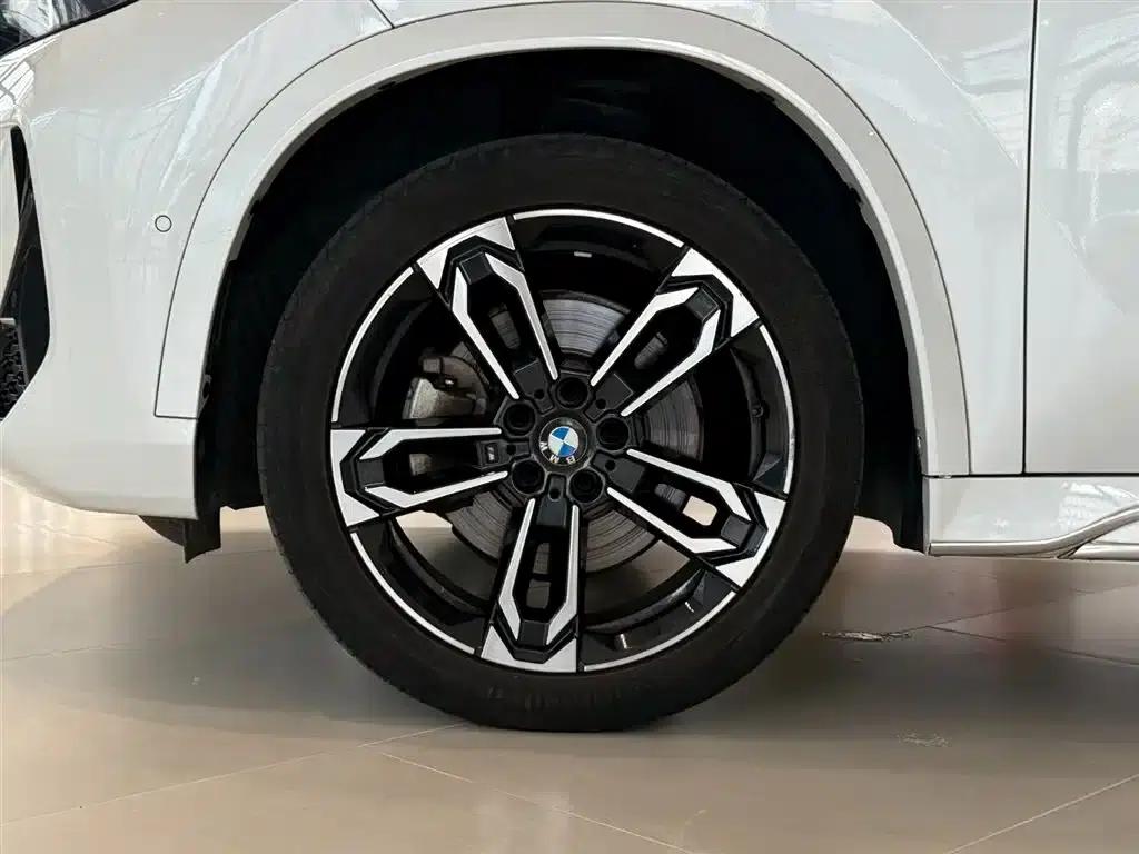 2024 BMW X1 sDrive25Li M Sport Package — миниатюра 8