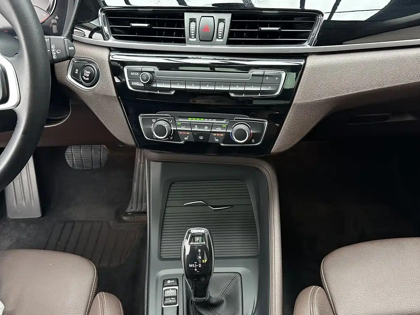 BMW X1 2022 sDrive20Li Fashion Edition — миниатюра 14